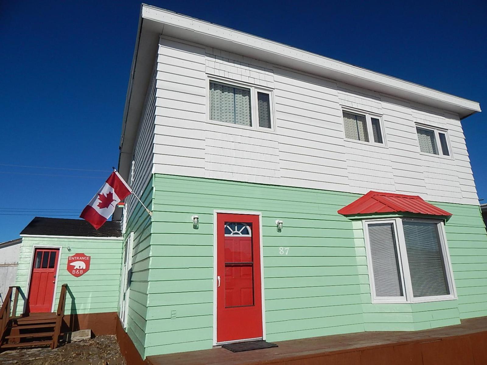 Polar Bear Bed And Breakfast Churchill Esterno foto